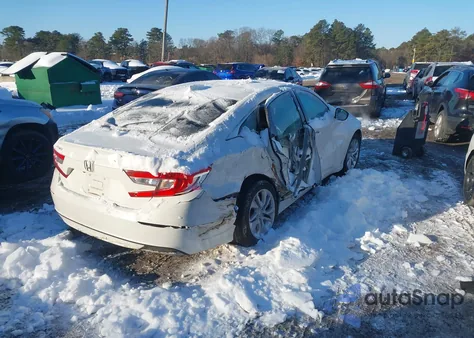 2018 Honda Accord Lx z USA, uszkodzony, nr VIN 1HGCV1F17JA139527
